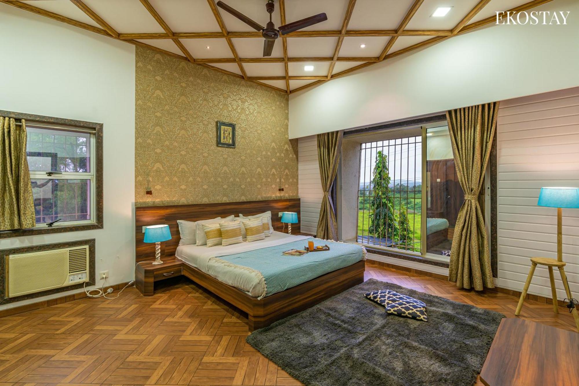 Eko Stay Gold- Chestnut Villa Карджат Экстерьер фото