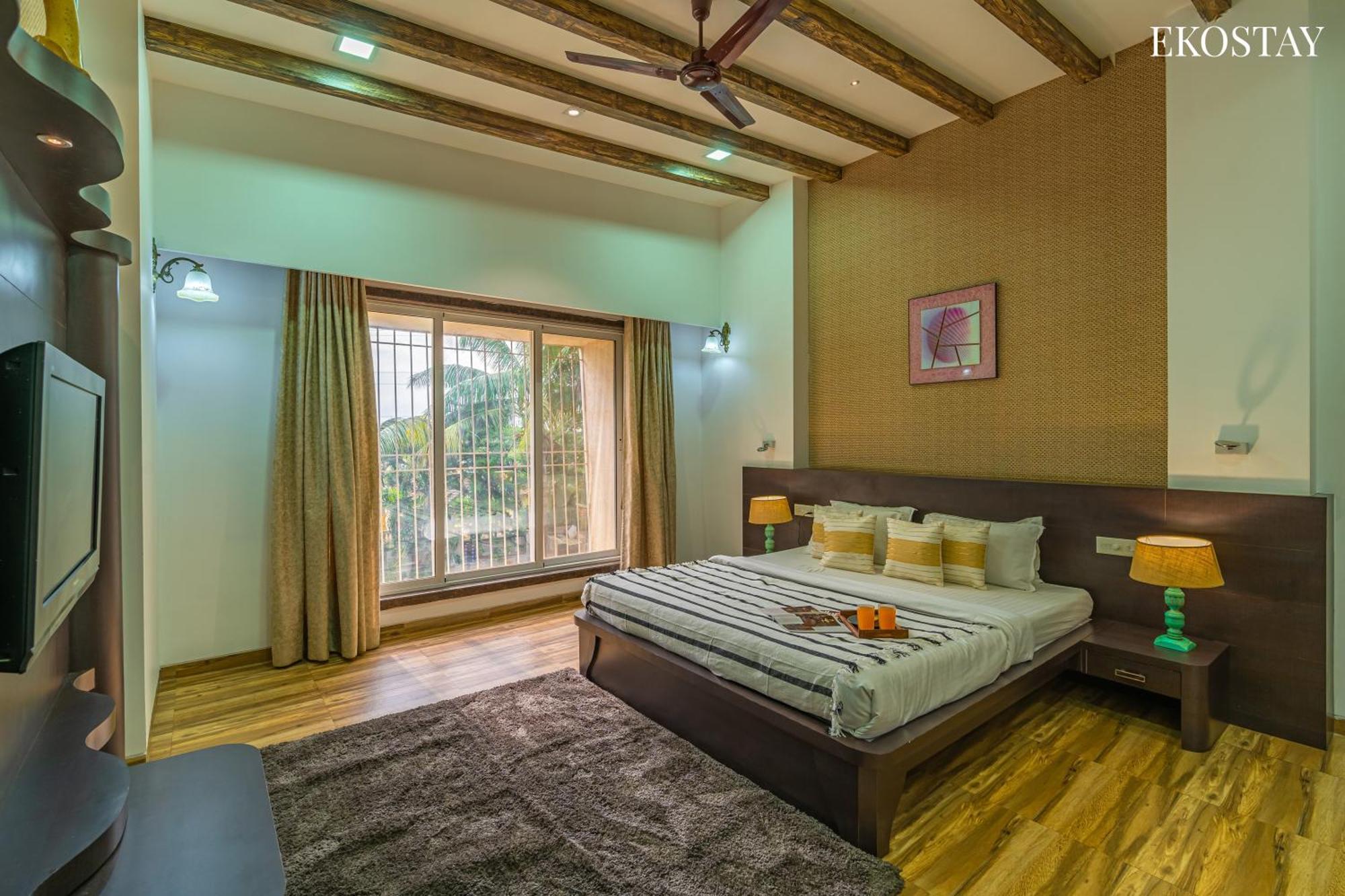 Eko Stay Gold- Chestnut Villa Карджат Экстерьер фото